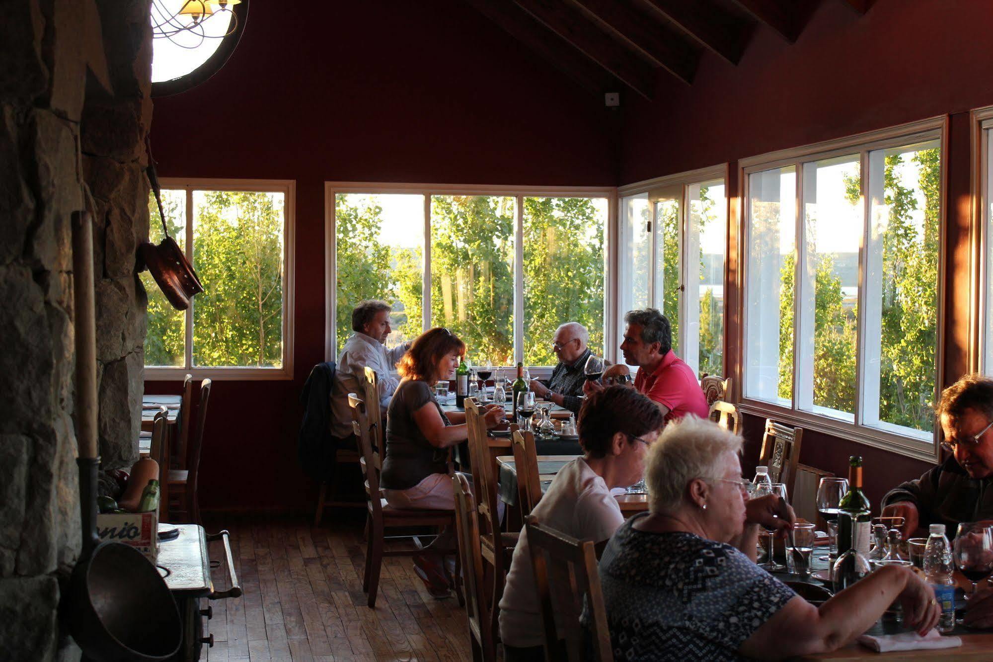 Hosteria Cauquenes De Nimez 엘 칼라파테 외부 사진